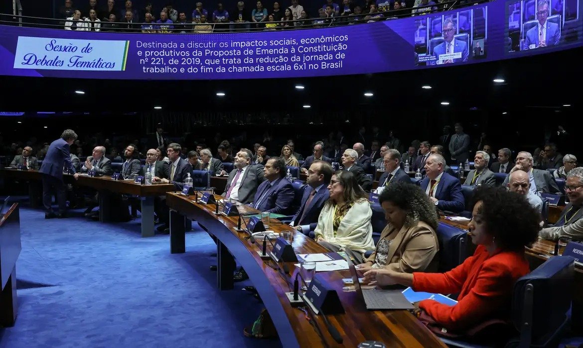Empresários alertam para impactos da PEC do fim da escala 6×1 no Senado