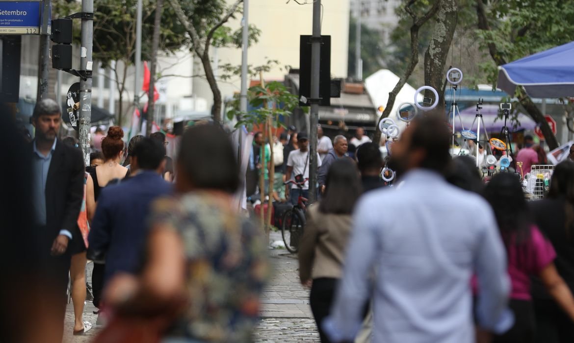 Pesquisa Nacional de Saúde 2026 vai analisar hábitos alimentares e doenças crônicas
