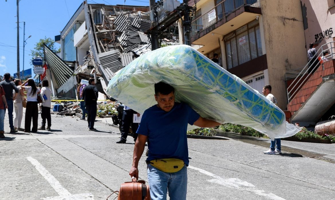 Terremoto na Colômbia deixa 224 mortos