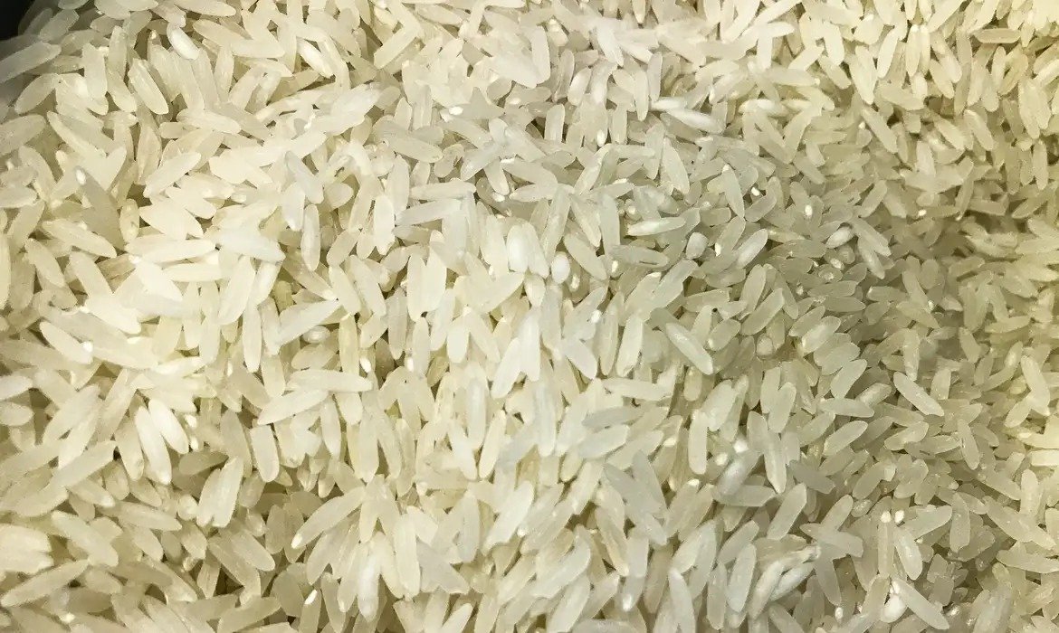 Doação brasileira de arroz reforça assistência após terremoto na Colômbia