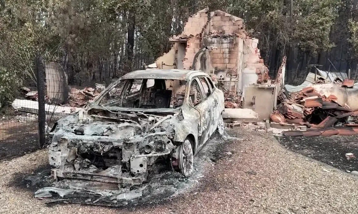 Incêndios na França expõem 400 projéteis e revelam perigo histórico