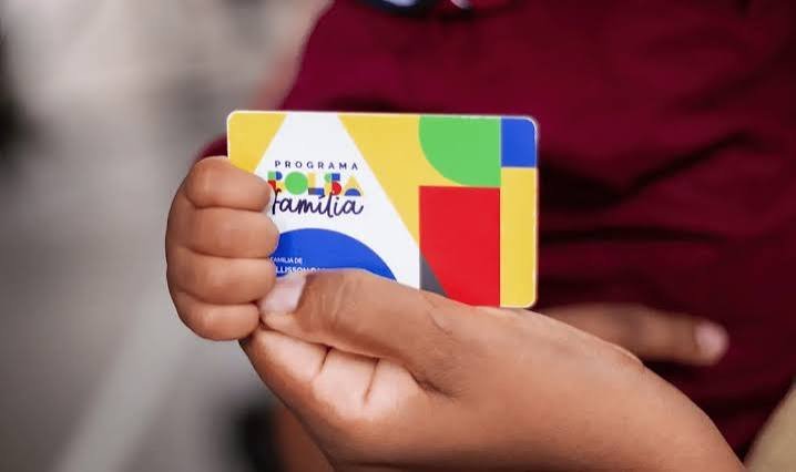 Bolsa Família paga adicional para gestantes e adolescentes