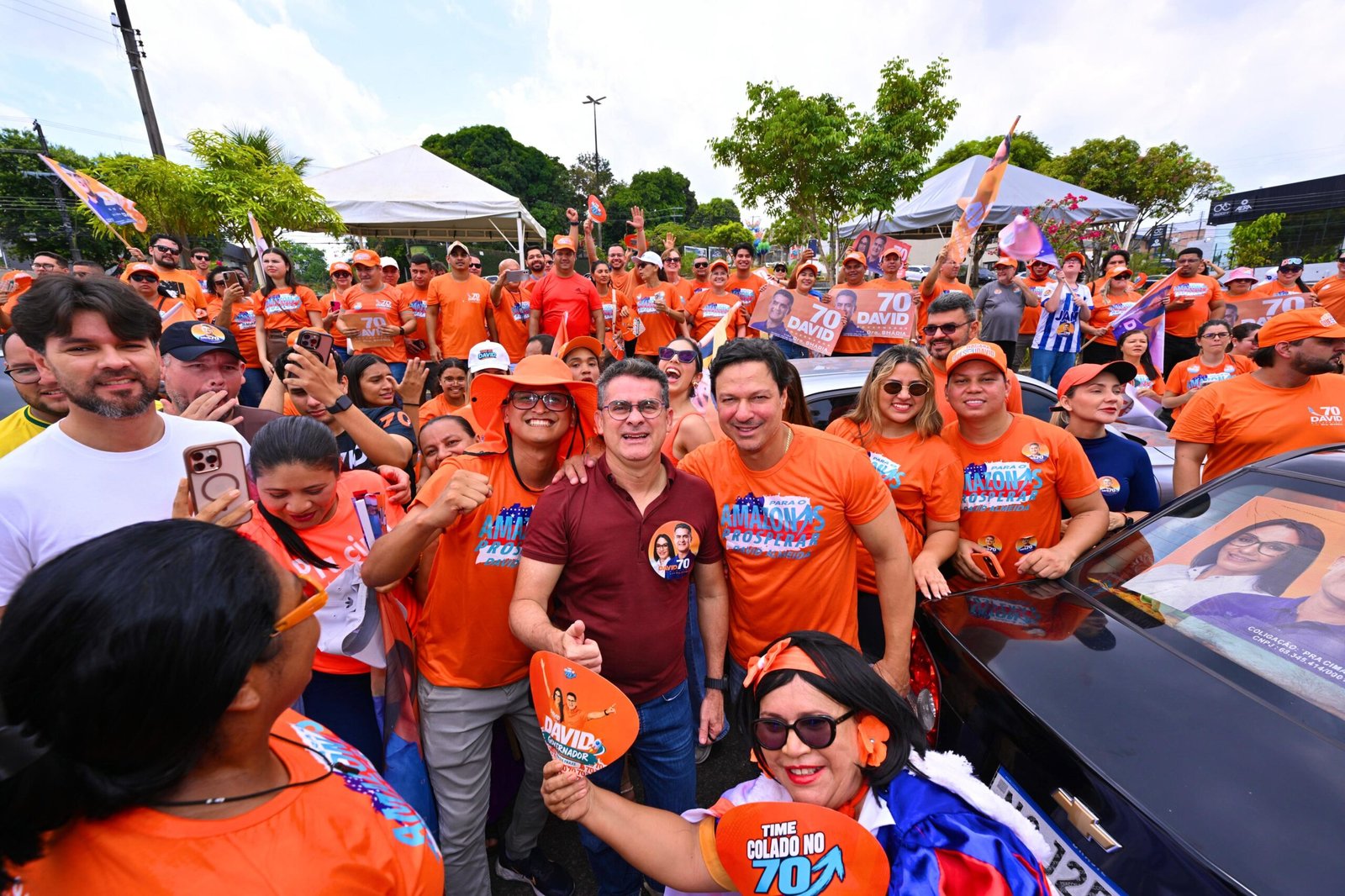 Onda 70 realiza bandeiraços em avenidas e cruzamentos estratégicos de Manaus