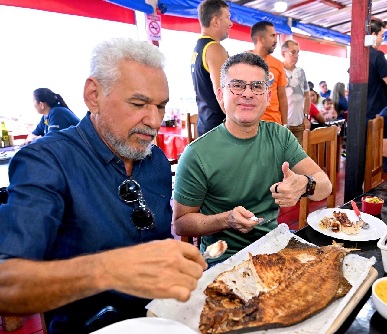 David Almeida participa de homenagens e apresenta propostas no Dia do Feirante na Feira da Panair