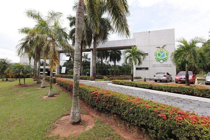 Suspensão judicial coloca empréstimo bilionário do Amazonas em análise
