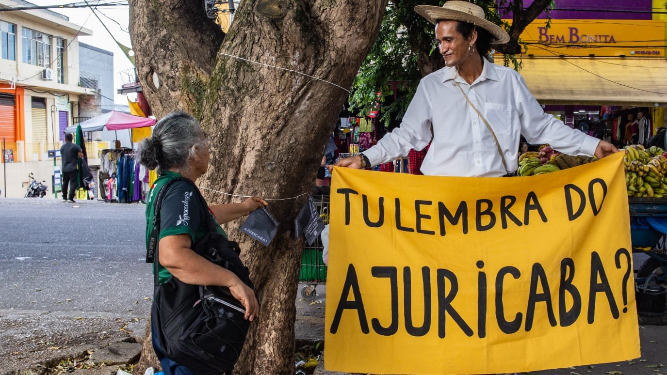 Teatro de rua resgata memória de Ajuricaba pelas ruas de Manaus