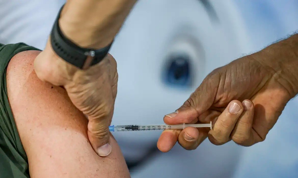 Pneumo 20 protege contra 20 sorotipos de bactéria ligada a pneumonias e meningites