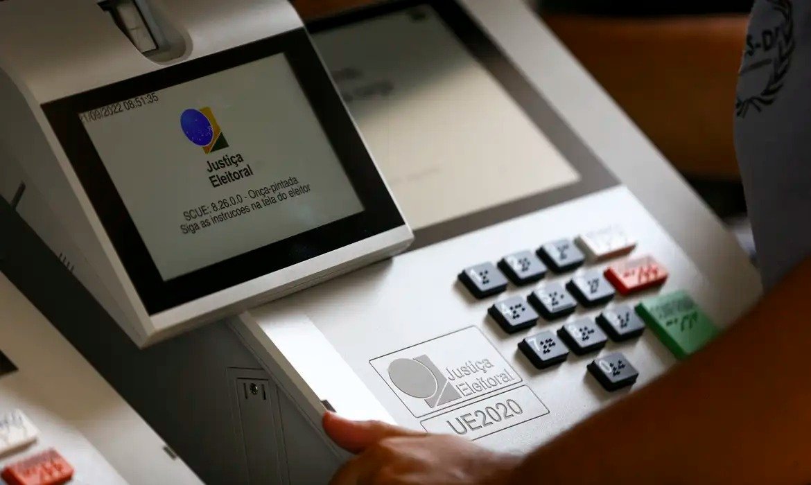 Saiba como pesquisar financiamento de candidatos em 2026