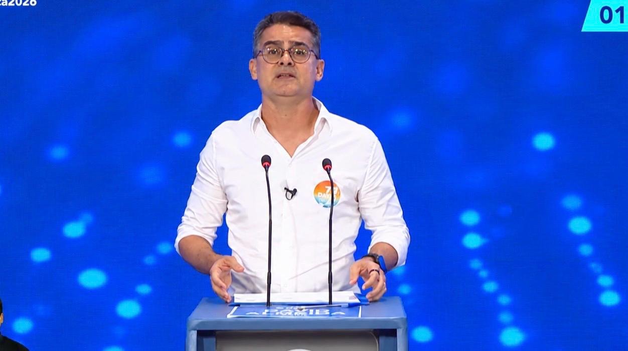 David Almeida reforça foco em soluções antes de debate na TV A Crítica